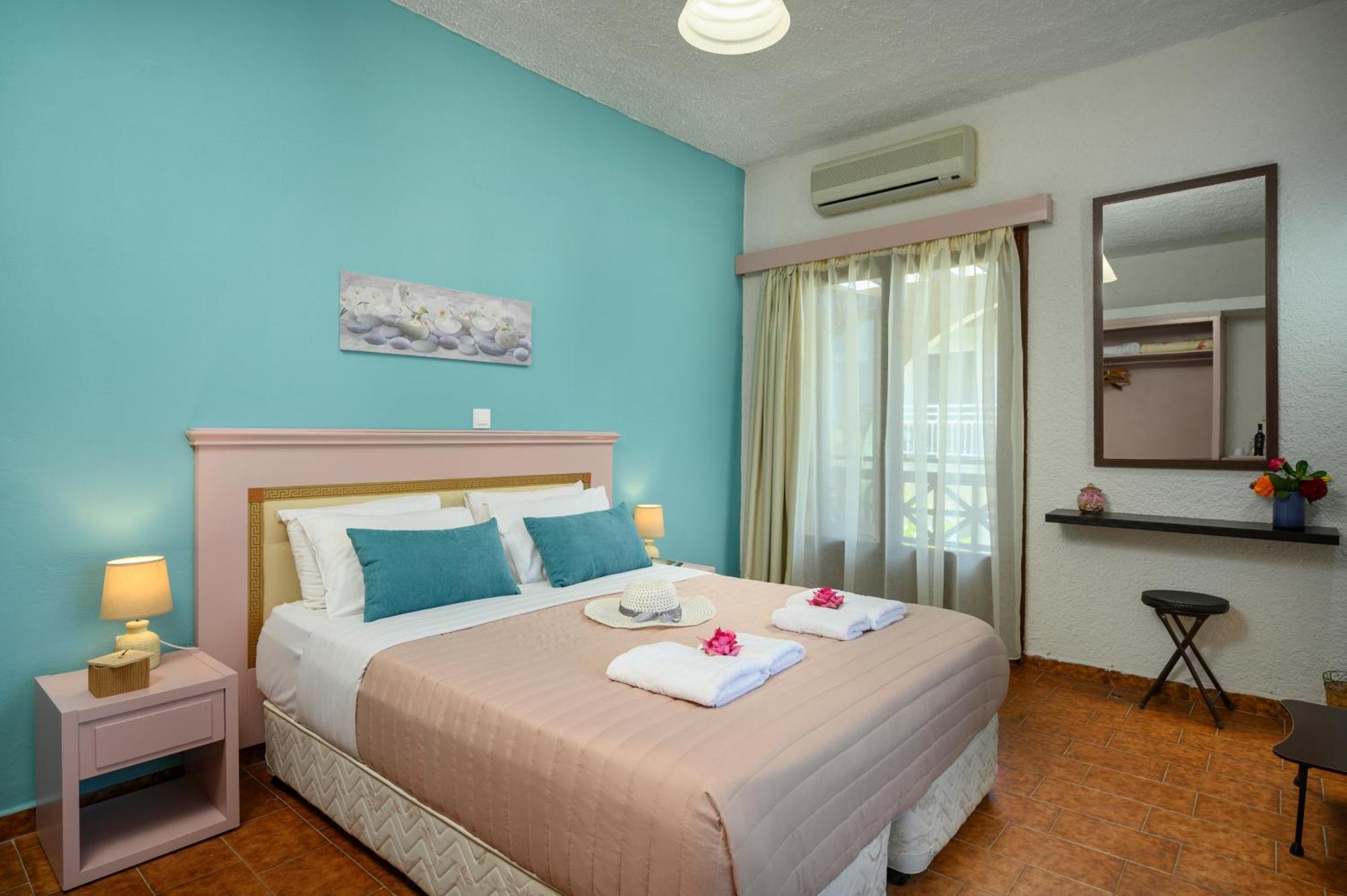 Alkion Hotel Stalos Room photo